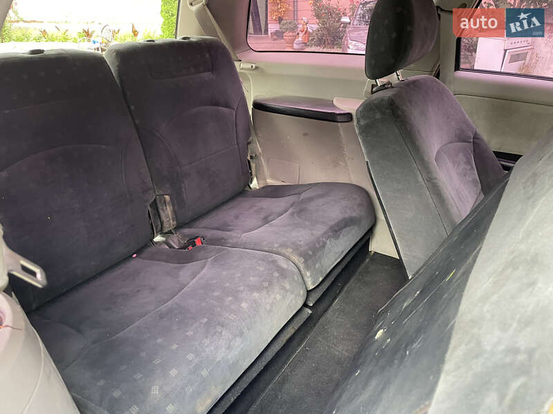 Мінівен Mitsubishi Grandis 2005 в Чернівцях