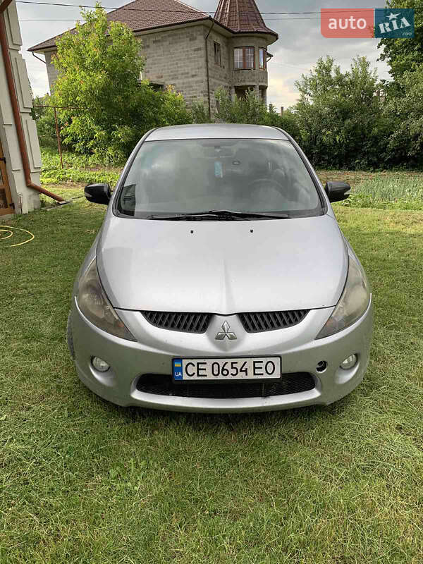 Mitsubishi Grandis 2006