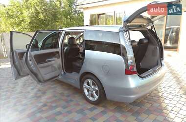 Мінівен Mitsubishi Grandis 2010 в 