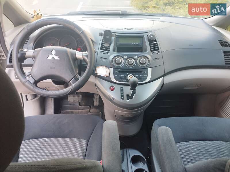 Мінівен Mitsubishi Grandis 2008 в Вишневому