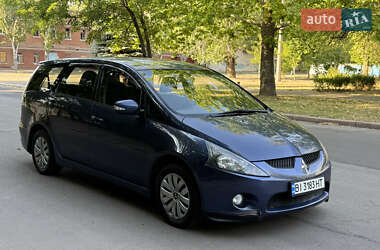 Минивэн Mitsubishi Grandis 2006 в 