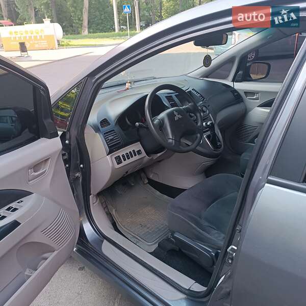 Минивэн Mitsubishi Grandis 2008 в Виннице