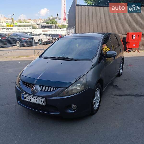 Mitsubishi Grandis 2008