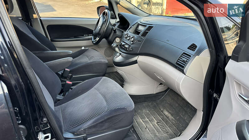 Минивэн Mitsubishi Grandis 2007 в Киеве