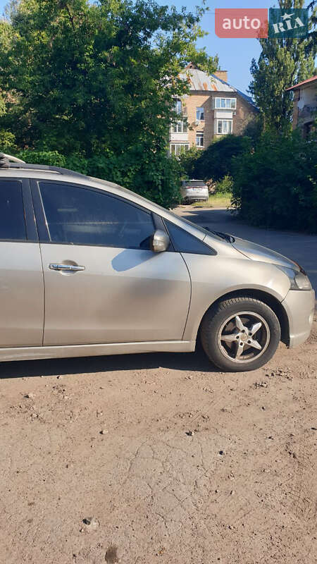 Минивэн Mitsubishi Grandis 2007 в Киеве