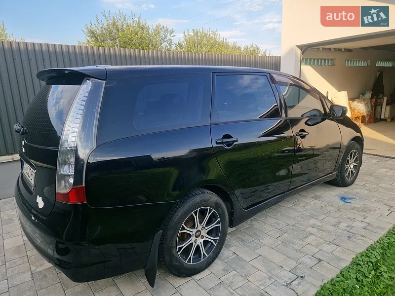Mitsubishi Grandis