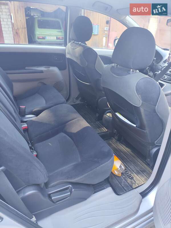 Минивэн Mitsubishi Grandis 2008 в Чернигове фото 2 Минивэн Mitsubishi Grandis 2008 в Чернигове