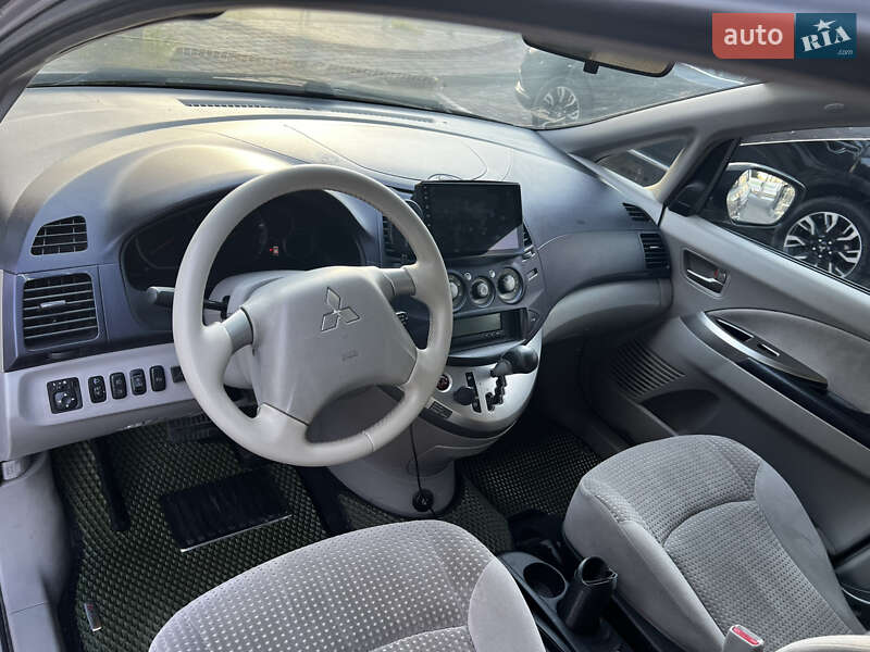 Минивэн Mitsubishi Grandis 2004 в Днепре фото 14 Минивэн Mitsubishi Grandis 2004 в Днепре
