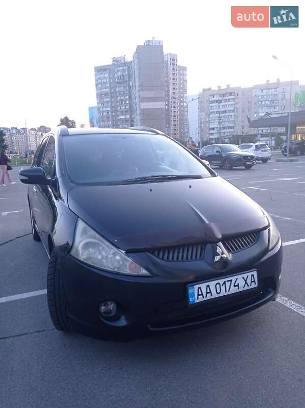 Mitsubishi Grandis 2009