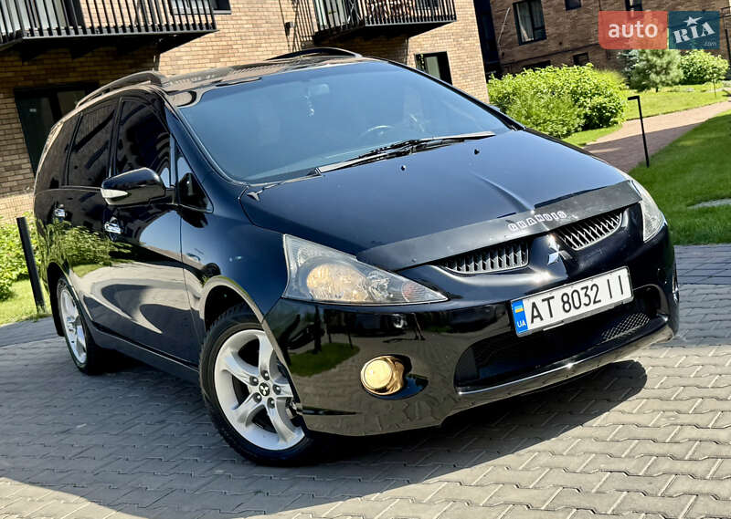Mitsubishi Grandis 2007