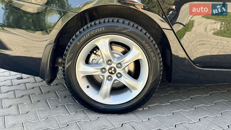 Мінівен Mitsubishi Grandis 2007 в Івано-Франківську