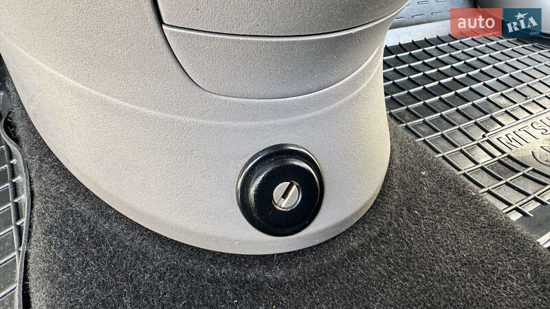 Мінівен Mitsubishi Grandis 2007 в Івано-Франківську