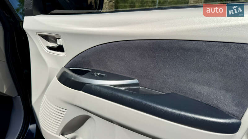 Мінівен Mitsubishi Grandis 2007 в Івано-Франківську