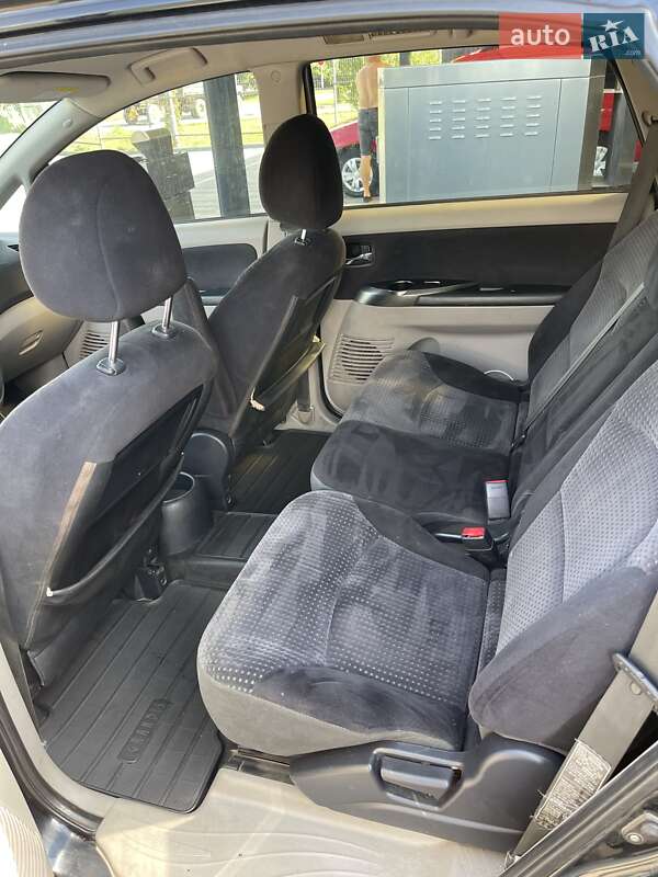 Минивэн Mitsubishi Grandis 2006 в Ужгороде