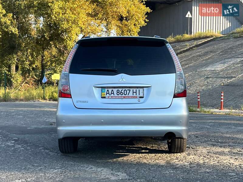 Мінівен Mitsubishi Grandis 2008 в Києві