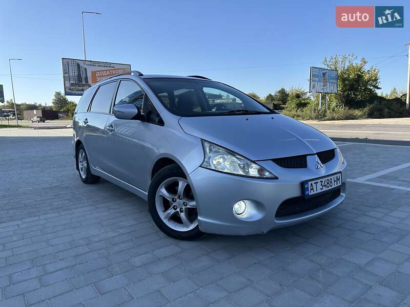 Mitsubishi Grandis 2007