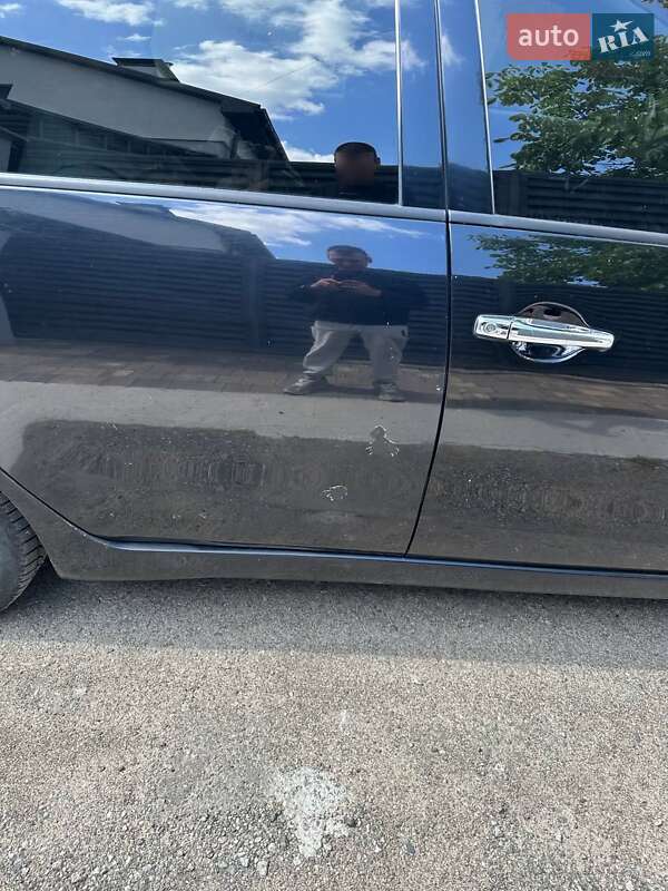 Минивэн Mitsubishi Grandis 2007 в Броварах