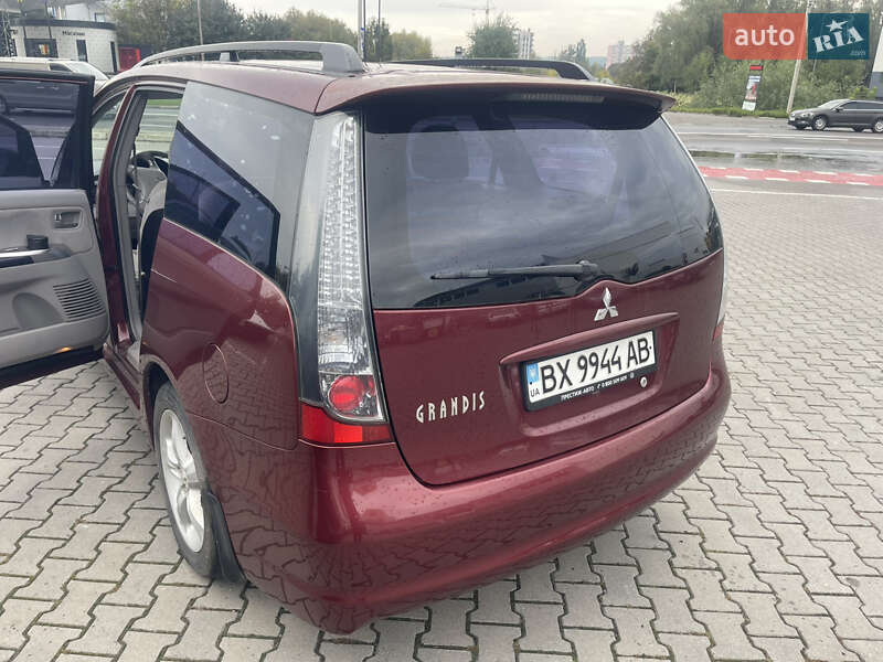 Мінівен Mitsubishi Grandis 2005 в Хмельницькому фото 23 Мінівен Mitsubishi Grandis 2005 в Хмельницькому