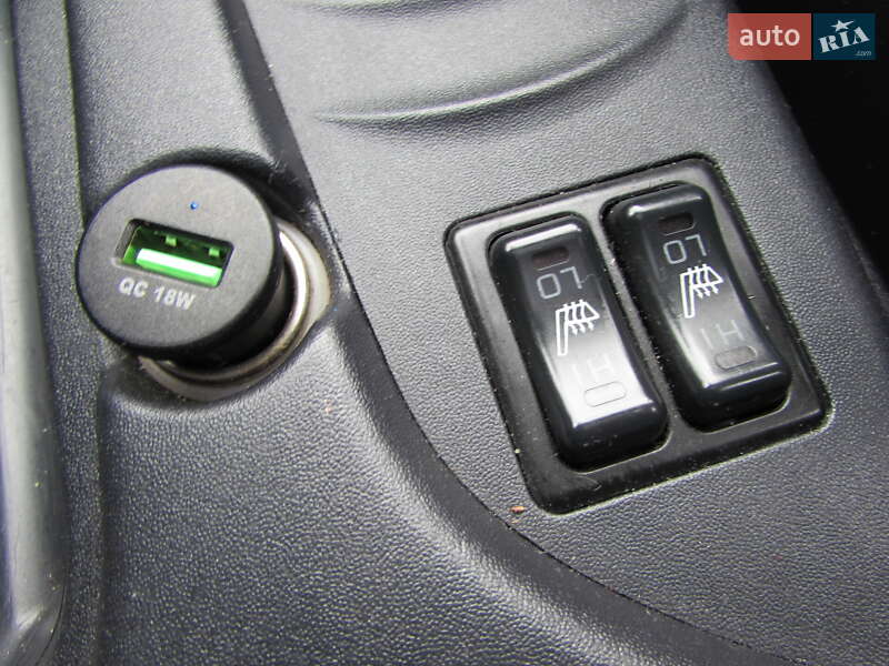 Минивэн Mitsubishi Grandis 2007 в Кропивницком фото 29 Минивэн Mitsubishi Grandis 2007 в Кропивницком
