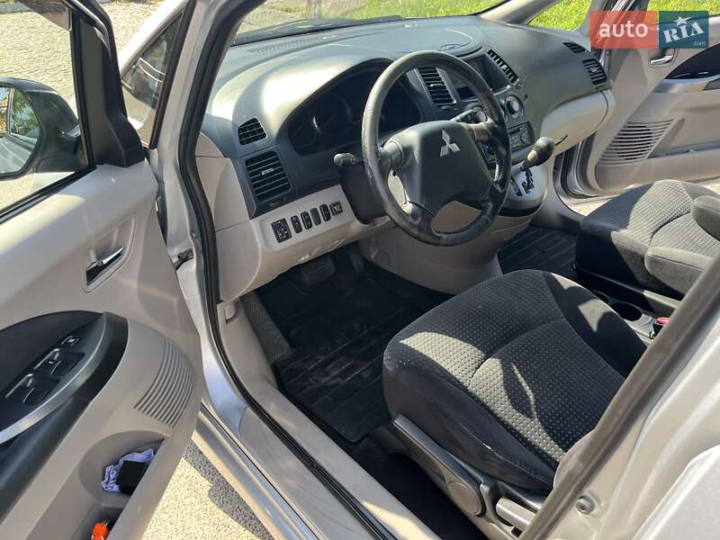 Минивэн Mitsubishi Grandis 2006 в Белой Церкви фото 19 Минивэн Mitsubishi Grandis 2006 в Белой Церкви