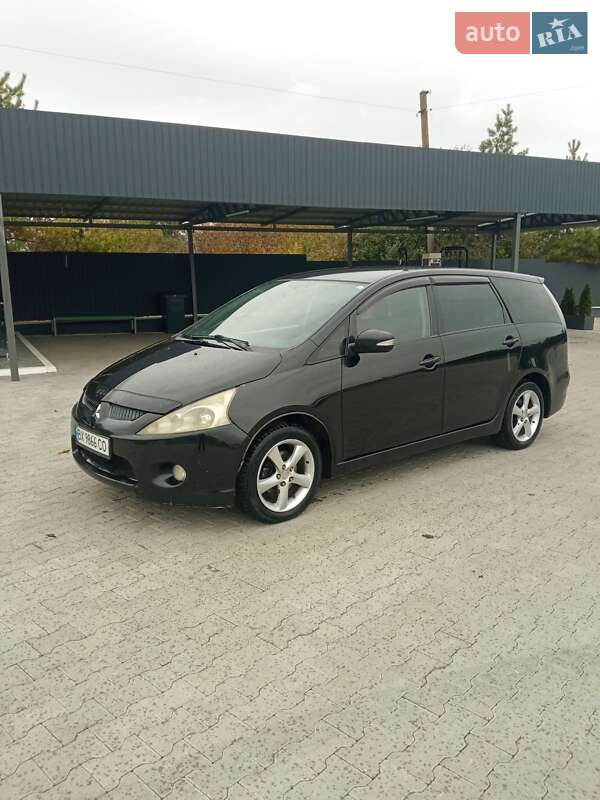 Mitsubishi Grandis 2008