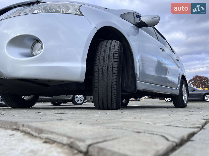 Мінівен Mitsubishi Grandis 2008 в Чернівцях