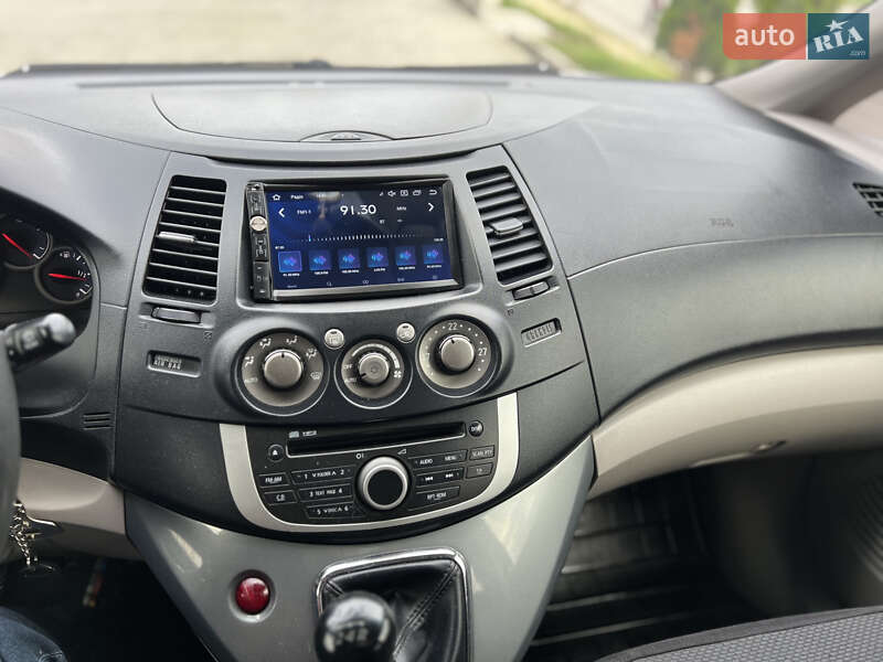 Мінівен Mitsubishi Grandis 2008 в Чернівцях