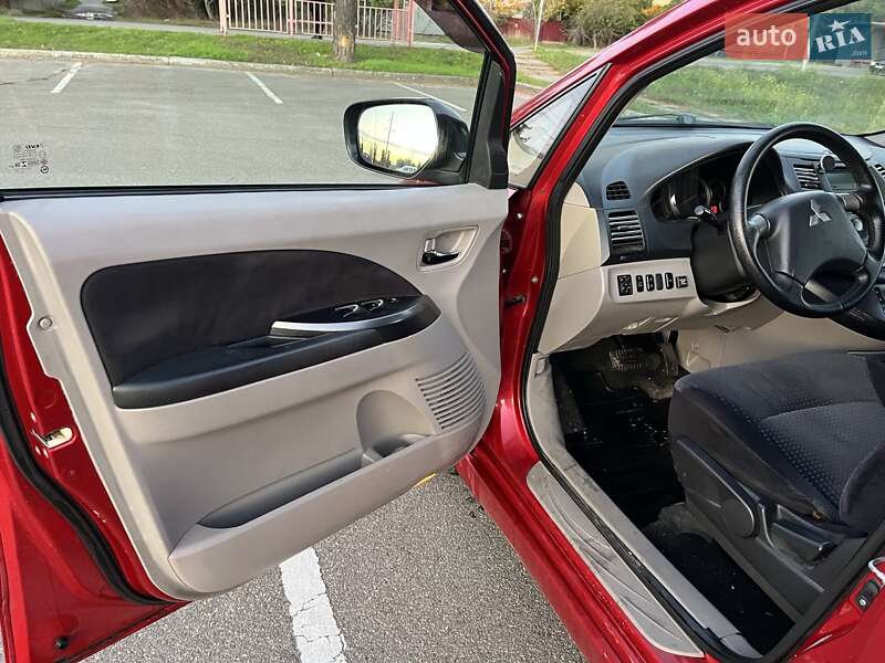 Минивэн Mitsubishi Grandis 2007 в Киеве