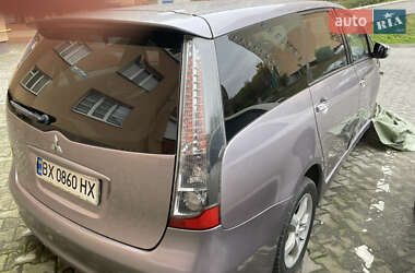 Минивэн Mitsubishi Grandis 2006 в 