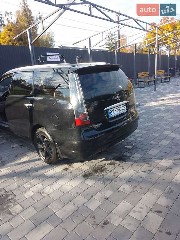 Минивэн Mitsubishi Grandis 2009 в Шепетовке