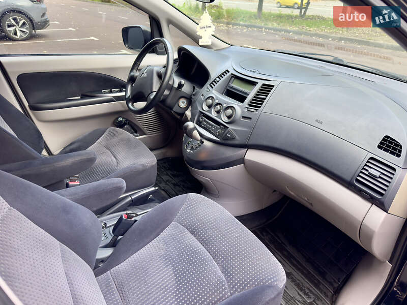 Мінівен Mitsubishi Grandis 2007 в Києві фото 20 Мінівен Mitsubishi Grandis 2007 в Києві