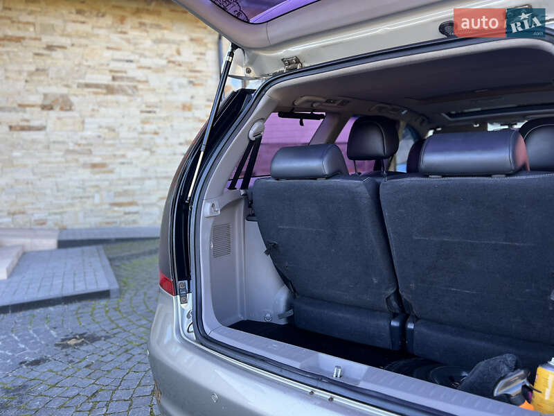 Мінівен Mitsubishi Grandis 2007 в Жовкві