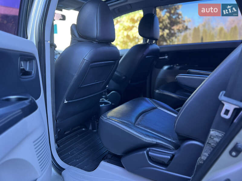 Мінівен Mitsubishi Grandis 2007 в Жовкві