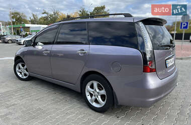Минивэн Mitsubishi Grandis 2006 в  фото 5 Минивэн Mitsubishi Grandis 2006 в