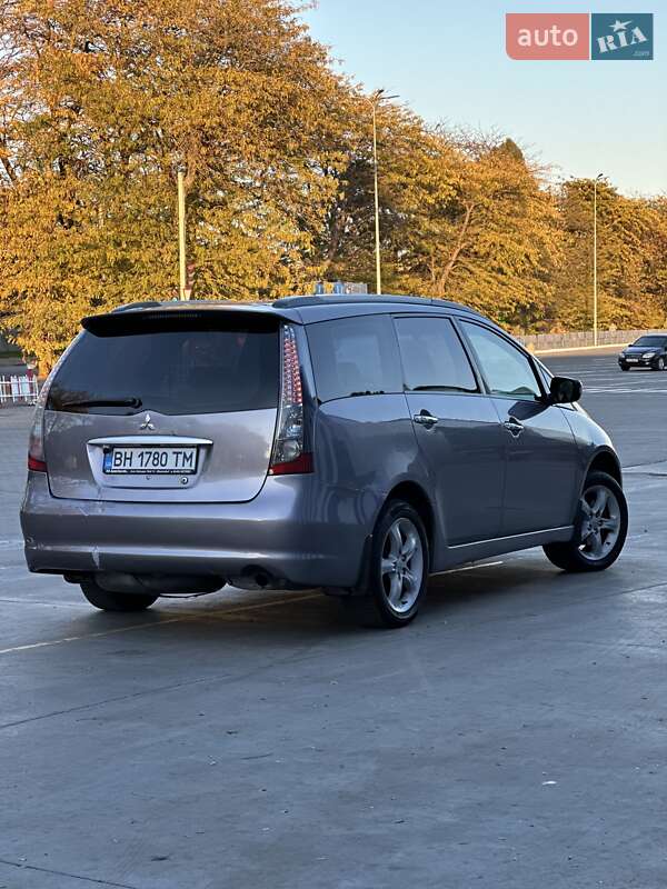 Мінівен Mitsubishi Grandis 2005 в Одесі фото 9 Мінівен Mitsubishi Grandis 2005 в Одесі