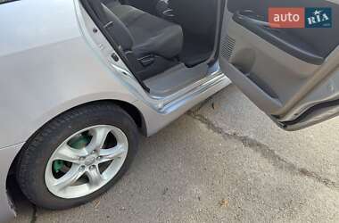 Минивэн Mitsubishi Grandis 2006 в  фото 8 Минивэн Mitsubishi Grandis 2006 в