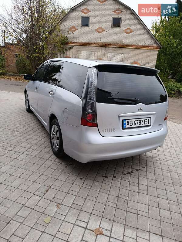 Минивэн Mitsubishi Grandis 2006 в Хмельнике фото 8 Минивэн Mitsubishi Grandis 2006 в Хмельнике