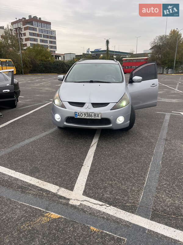 Минивэн Mitsubishi Grandis 2005 в Ужгороде фото 10 Минивэн Mitsubishi Grandis 2005 в Ужгороде