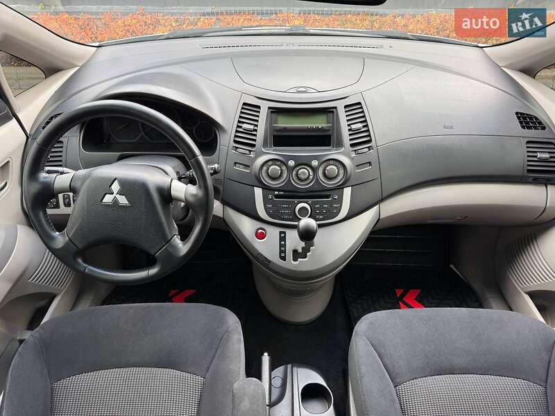 Минивэн Mitsubishi Grandis 2008 в Виннице фото 2 Минивэн Mitsubishi Grandis 2008 в Виннице