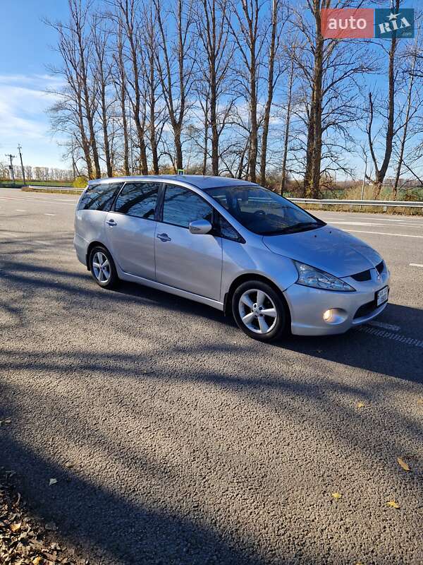 Минивэн Mitsubishi Grandis 2008 в Могилев-Подольске