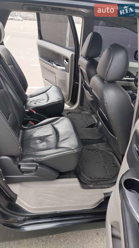 Мінівен Mitsubishi Grandis 2006 в Києві фото 16 Мінівен Mitsubishi Grandis 2006 в Києві