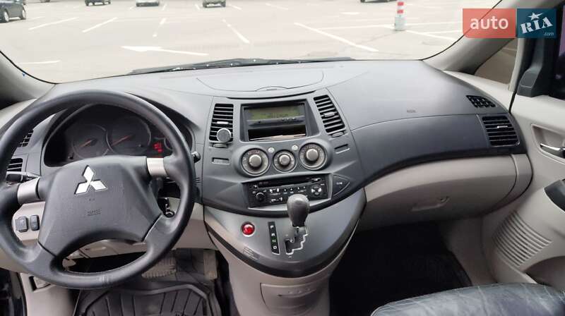 Мінівен Mitsubishi Grandis 2006 в Києві фото 23 Мінівен Mitsubishi Grandis 2006 в Києві