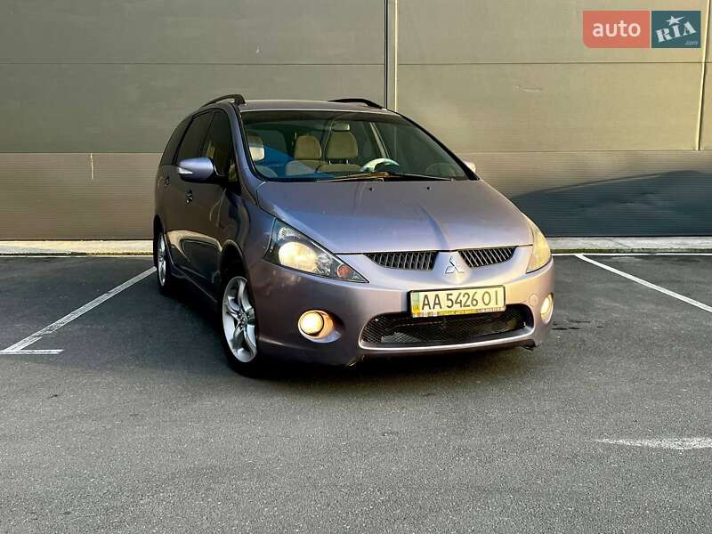 Минивэн Mitsubishi Grandis 2004 в Борисполе фото 5 Минивэн Mitsubishi Grandis 2004 в Борисполе