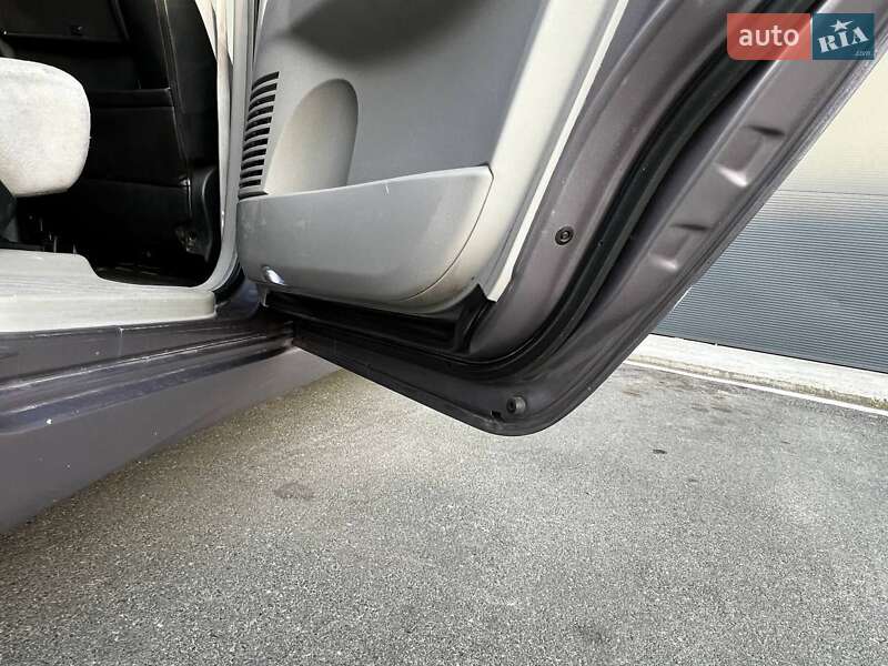 Минивэн Mitsubishi Grandis 2004 в Борисполе фото 15 Минивэн Mitsubishi Grandis 2004 в Борисполе