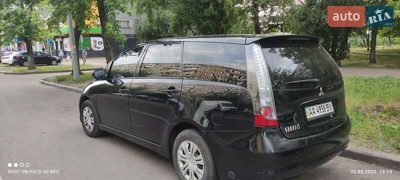Минивэн Mitsubishi Grandis 2006 в Киеве