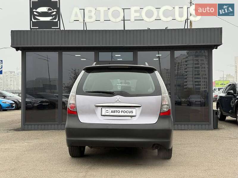 Минивэн Mitsubishi Grandis 2006 в Киеве фото 6 Минивэн Mitsubishi Grandis 2006 в Киеве
