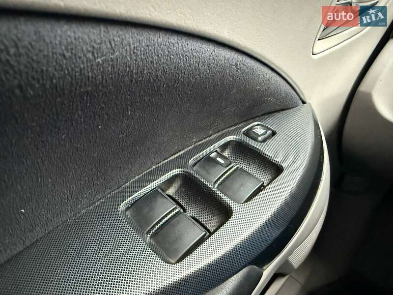 Минивэн Mitsubishi Grandis 2006 в Киеве фото 16 Минивэн Mitsubishi Grandis 2006 в Киеве