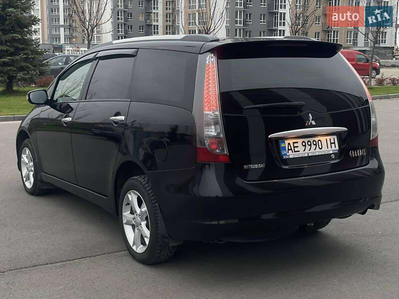 Минивэн Mitsubishi Grandis 2008 в Днепре фото 10 Минивэн Mitsubishi Grandis 2008 в Днепре