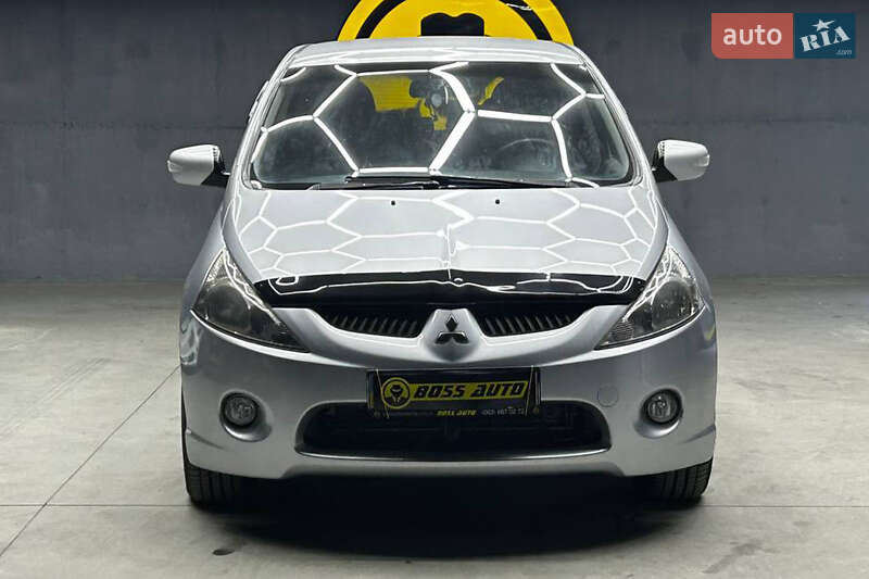 Минивэн Mitsubishi Grandis 2008 в Черновцах