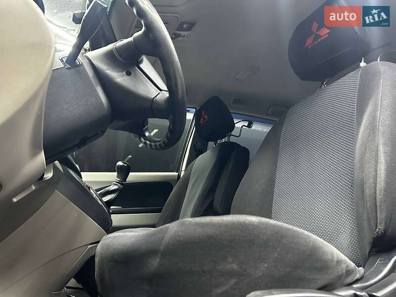 Минивэн Mitsubishi Grandis 2008 в Черновцах